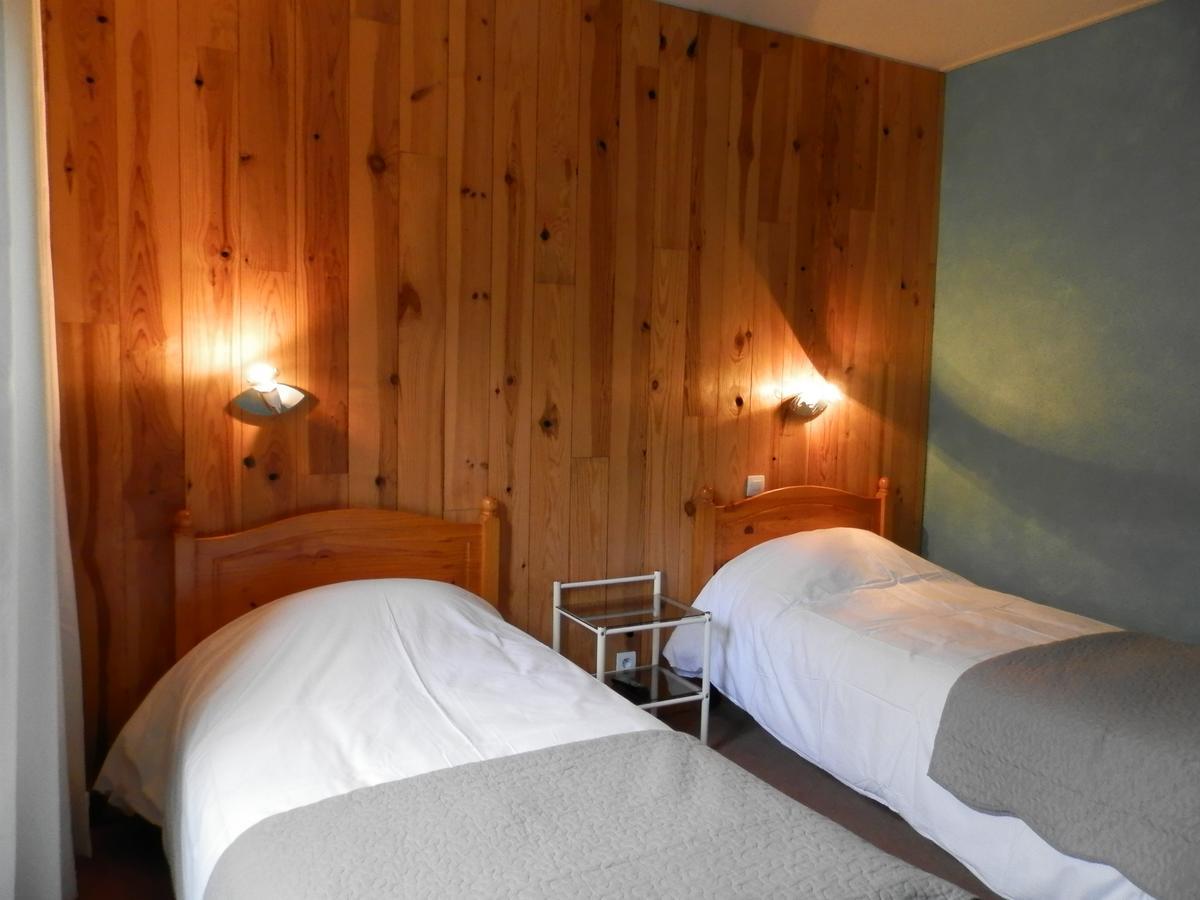 Hotel La Gare L'Argentiere-la-Bessee Ngoại thất bức ảnh